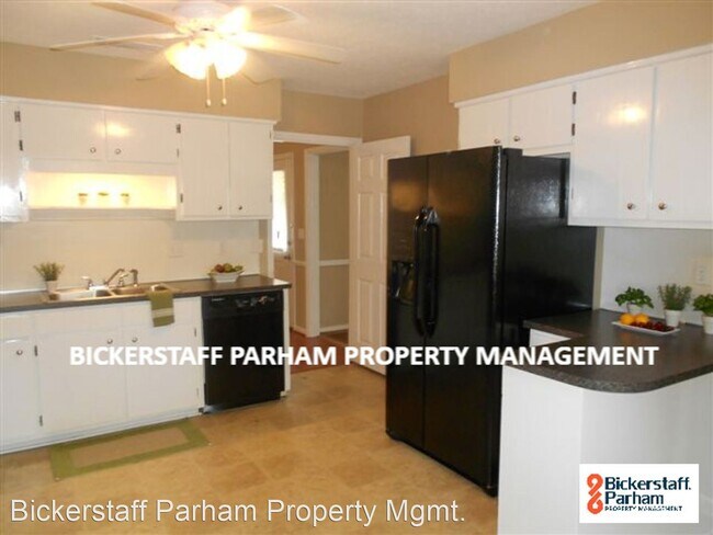 Building Photo - 4 br, 2.5 bath House - 5382 Pine Needle Drive