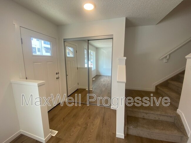 Building Photo - 1025 Secord Promenade