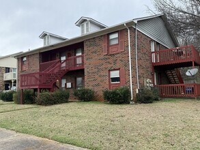 Building Photo - 4414 Bonnell Dr NW