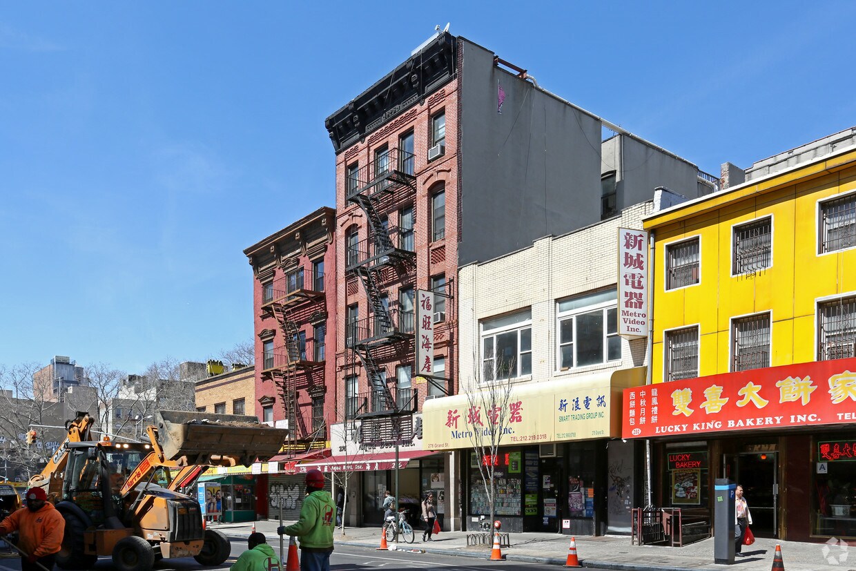 276 Grand St, New York, NY 10002 Apartments in New York, NY