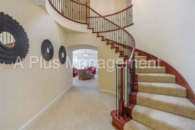 Foto del edificio - 10318 Lakebreeze Rd