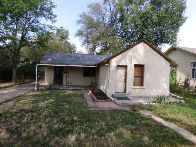 Building Photo - $0 DEPOSIT OPTION! CHARMING EDGEWATER 3 BED/2BATH HOME 3 BLOCKS FROM SLOAN'S LAKE