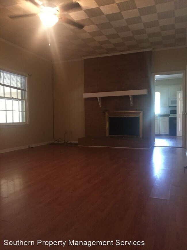Foto del edificio - 5 br, 3 bath House - 201 Highland Rd