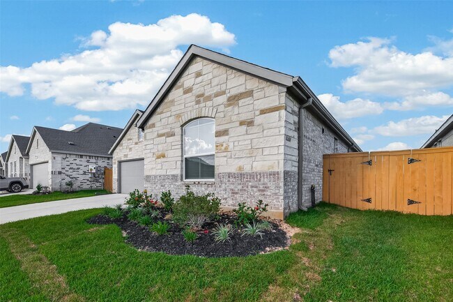 Building Photo - 3048 Waterwood Pass Dr