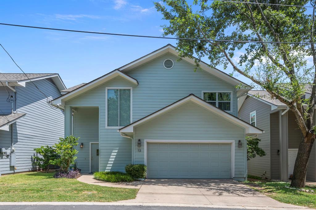Foto principal - 7312 E Ben White Blvd