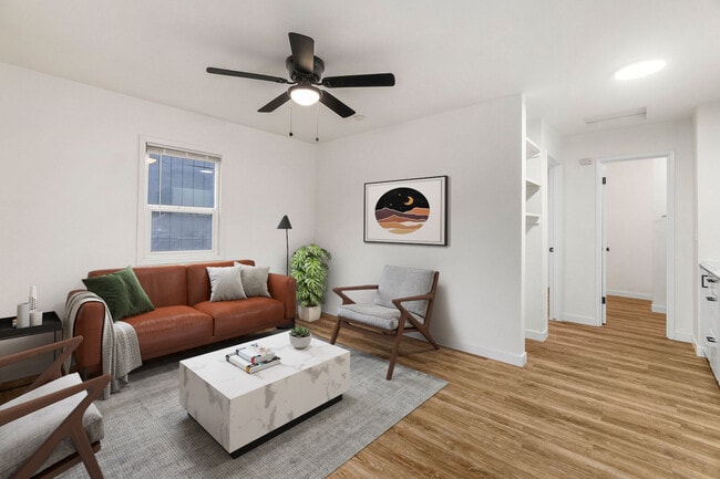 Building Photo - Emerald Greens Apartments
