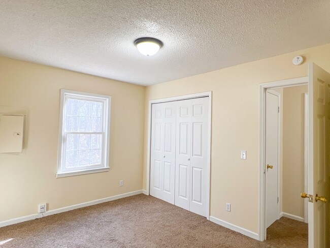 Foto del edificio - Your Next Home in Greer Freshly Remodeled!