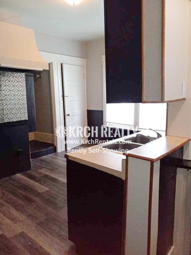 Foto del edificio - Cozy 5-Bedroom 3-Bathroom Home!