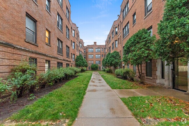 Building Photo - 1361 W Estes Ave