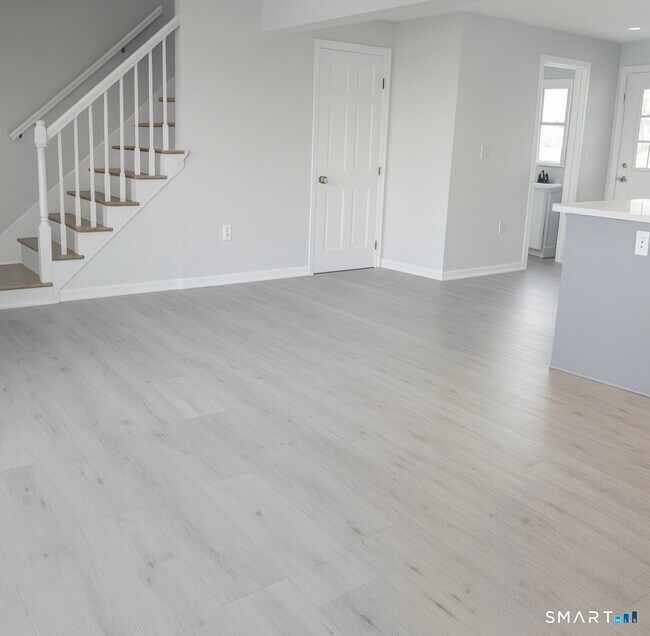 Foto del edificio - 316 High Rd