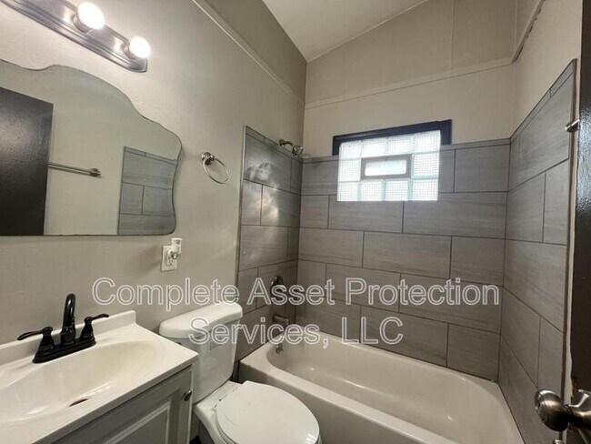 Foto del edificio - 3306 176th St
