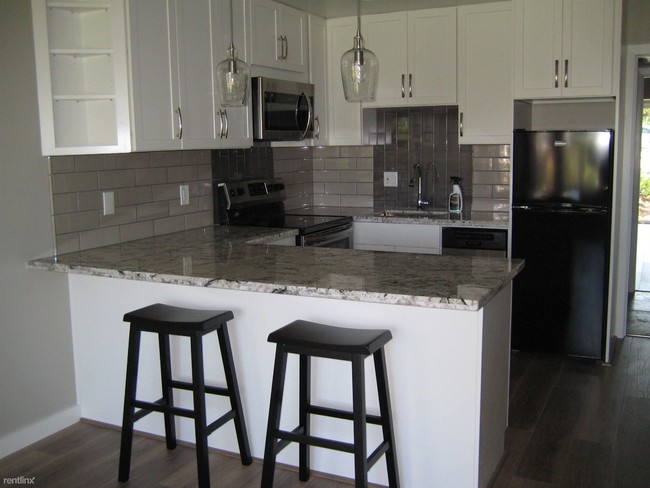 Foto del edificio - 27715 Mountain Meadow Rd