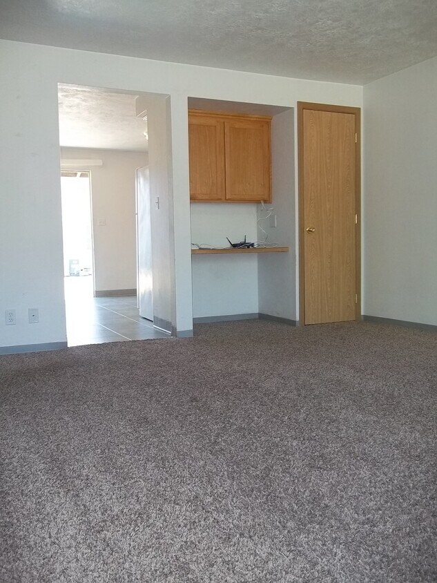 Foto principal - 377 Jackson St W