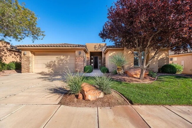 Foto del edificio - This beautiful Gem is ready for you to move into now.  Stunning views, spacious floor plan. Call ...