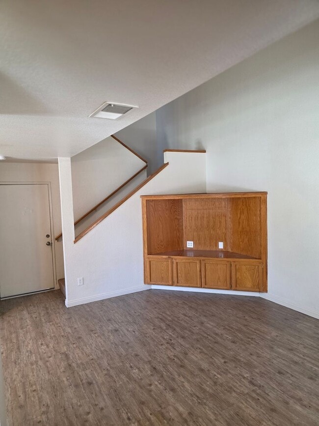 Building Photo - 8110 Laborough Dr