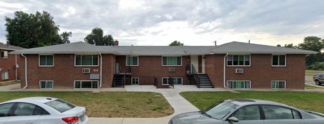 Foto del edificio - 910 Douglas Ave