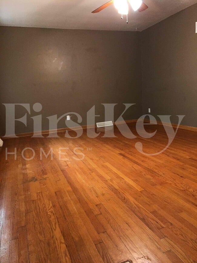 Building Photo - 8316 Stark Ave