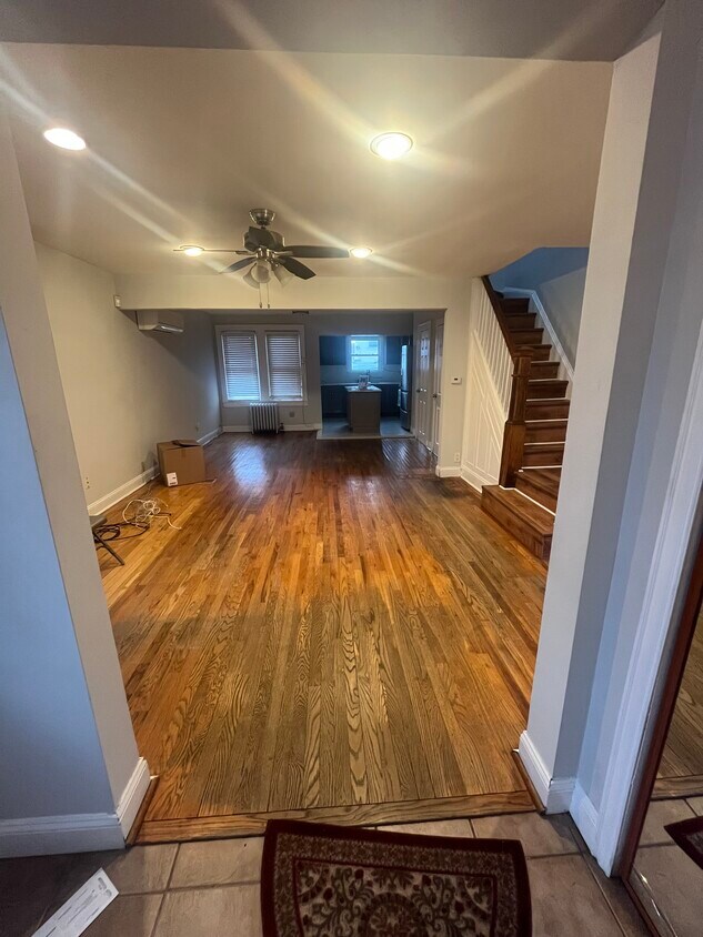 Foto principal - 13006 Sutter Ave