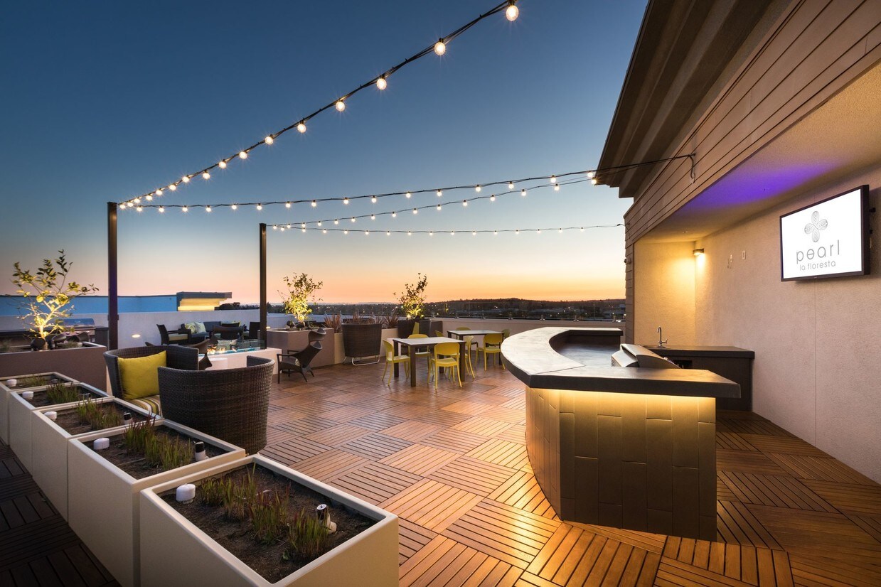 Pearl La Floresta Apartments Brea, CA