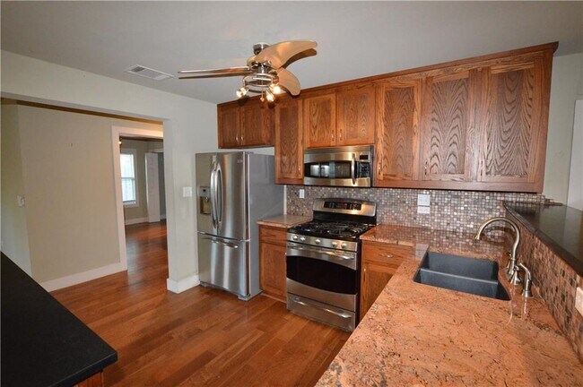 Foto del edificio - 2801 W 50th St