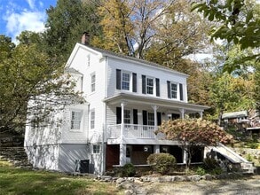 Building Photo - 130 Old Mt Kisco Rd