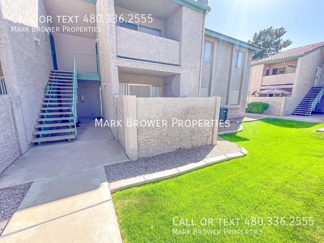 Photo - 623 W Guadalupe Rd House