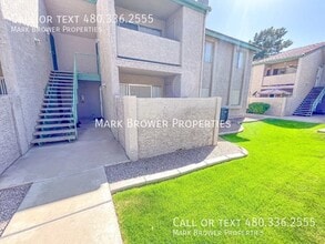 Building Photo - 623 W Guadalupe Rd