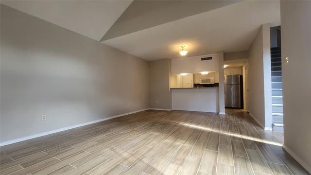 Foto del edificio - 4615 Country Creek Dr