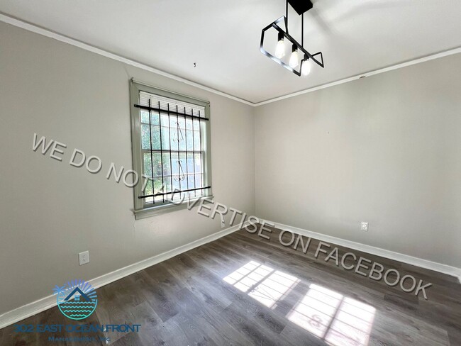 Building Photo - Lovely 2 bedroom / 1 bathroom home now ava...