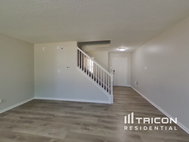 Foto del edificio - 6238 Monteo Ln