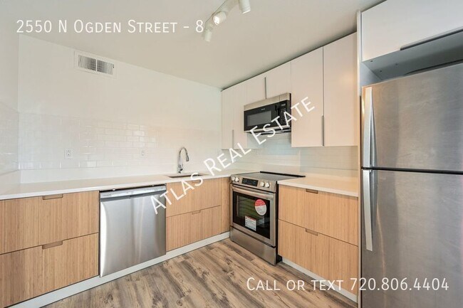 Foto del edificio - Gorgeous Renovated 3-Bed, 2 Bath with all ...