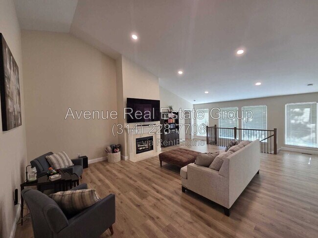 Building Photo - 956 Briar Green Ct