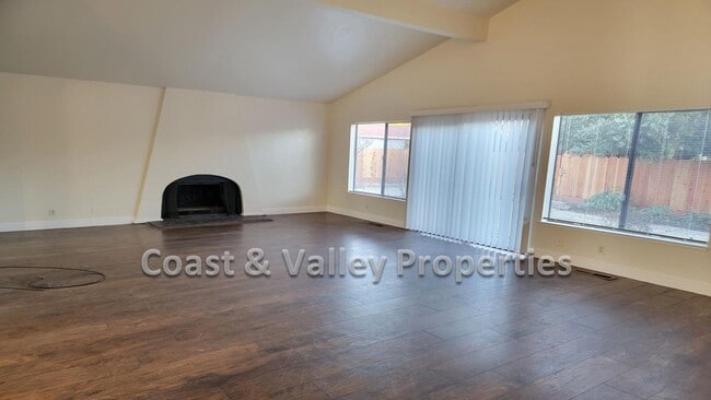 Foto del edificio - South County Home for RENT!!!
