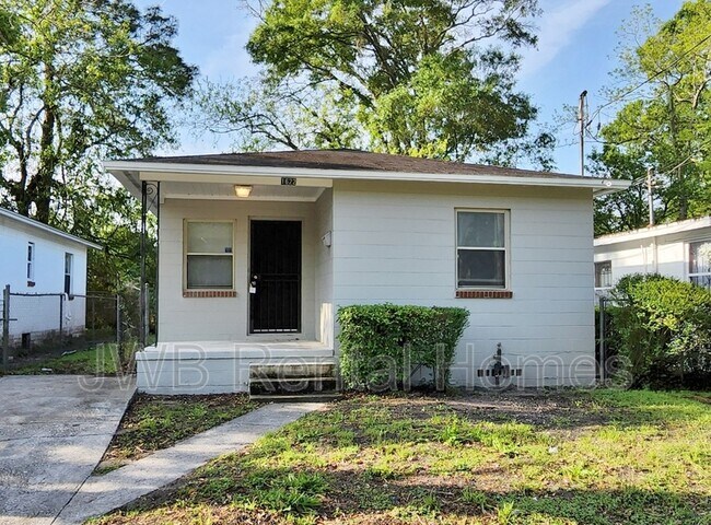 Building Photo - 1622 W 26th St