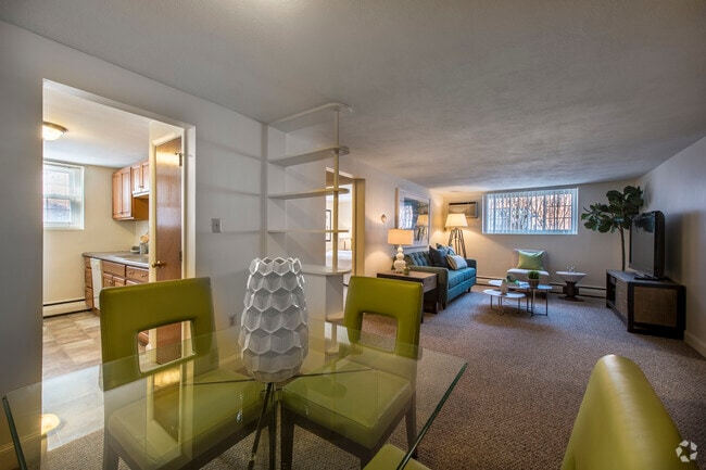 Building Photo - 14 Brattle Ln