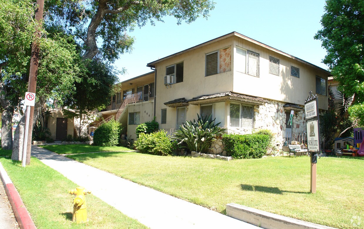 Foto principal - 666 Pioneer Dr.