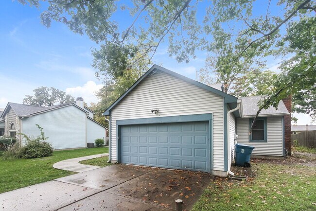 Building Photo - 1112 Delray Dr