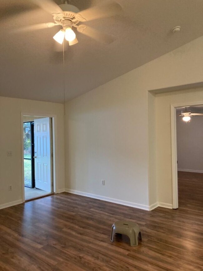 Building Photo - 36 Pony Express Drive