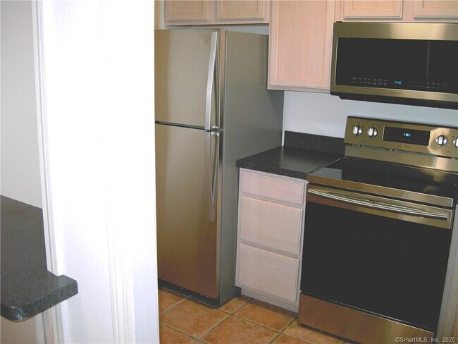 Foto del edificio - 30 Stony Brook Dr