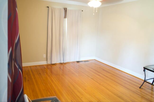 Foto del edificio - 2229 Bandler Rd