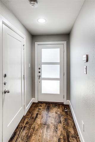 Foto del edificio - 2123 Bennett Ave