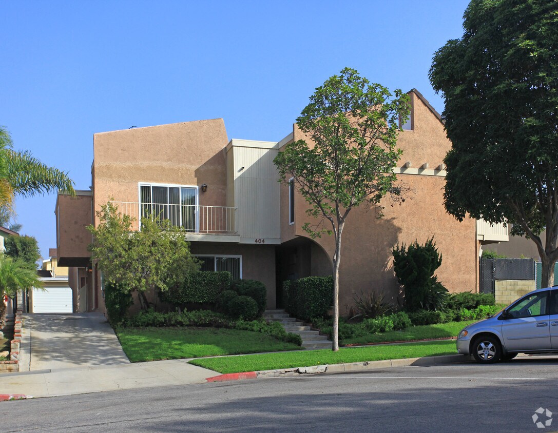Foto principal - 404 N Broadway