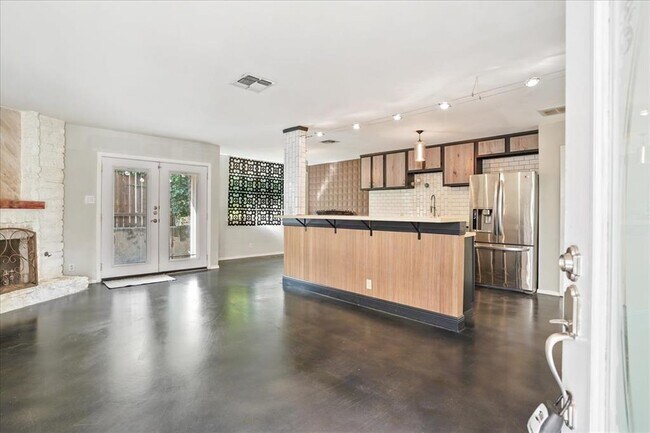 Foto del edificio - 5707 West Gate Blvd