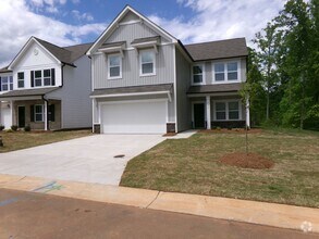 Building Photo - 1403 Crestlawn Tl