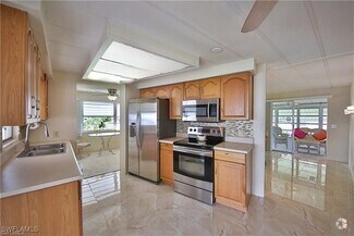 Building Photo - 95 Lemans Dr