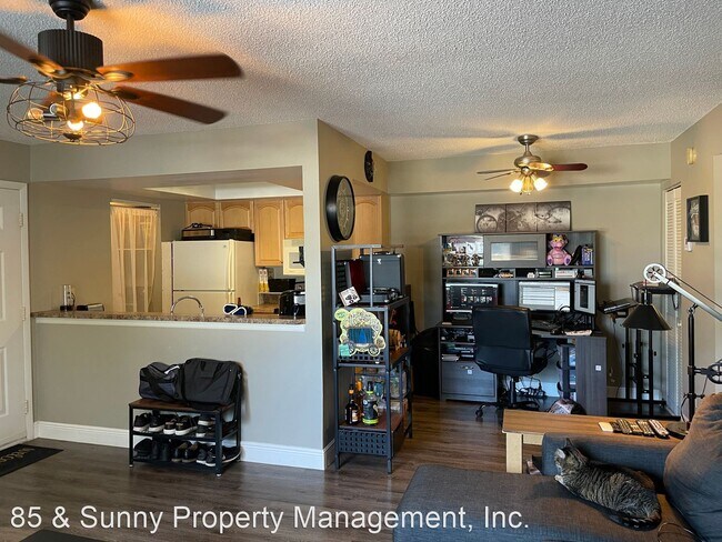 Building Photo - 1 br, 1 bath House - 596 Wickham Rd #44