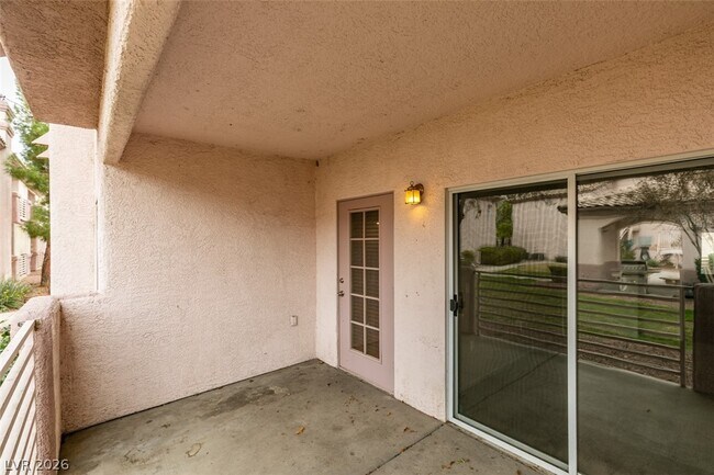 Foto del edificio - 4555 E Sahara Ave