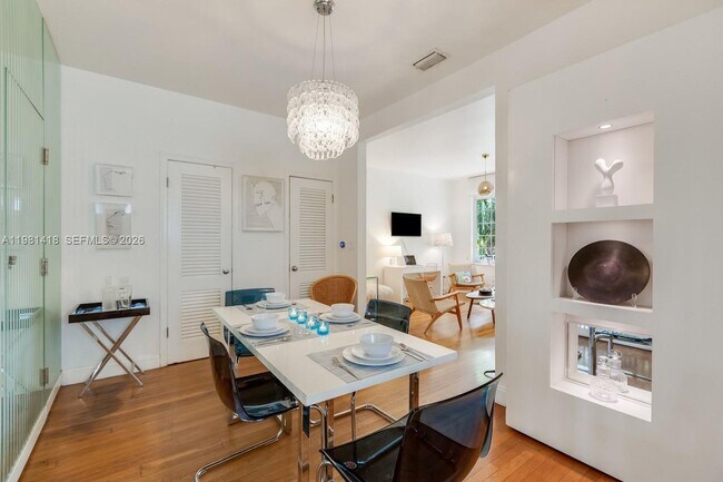 Building Photo - 739 11th St