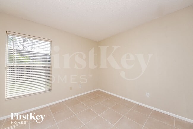 Building Photo - 10272 Willowemac Ct