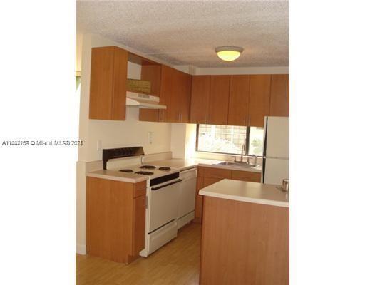 Foto del edificio - 17021 N Bay Rd